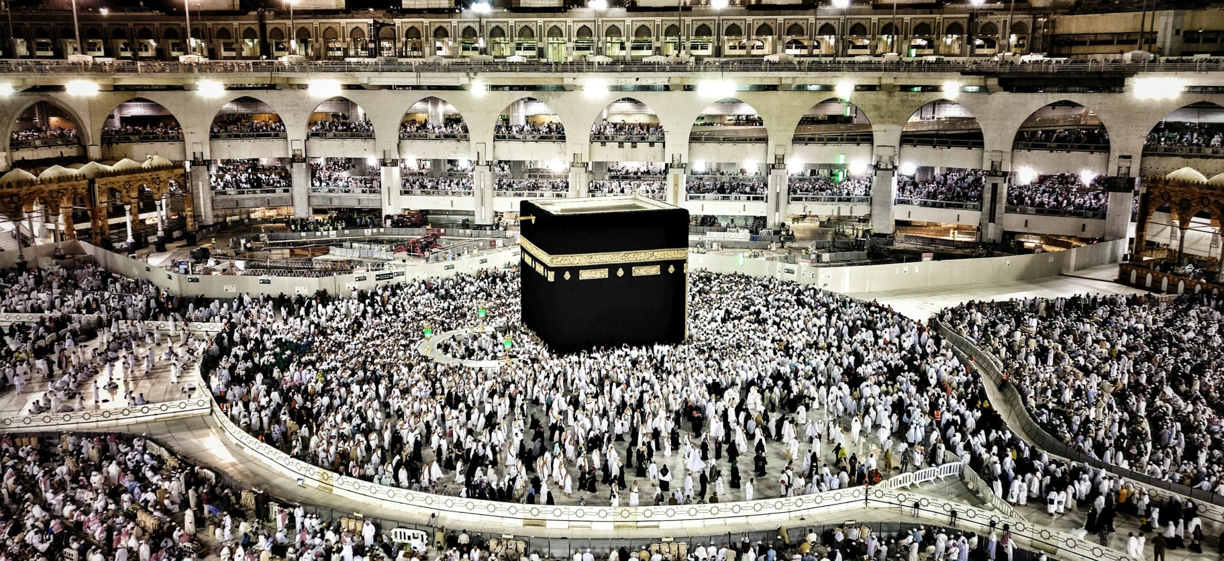 Faire sa Omra depuis le Maroc : guide complet pour un voyage spirituel serein